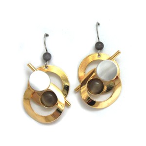 Double Circle Shiny Gold Earrings with Charcoal Catsite